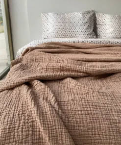 müslin yatak örtüsü kahverengi