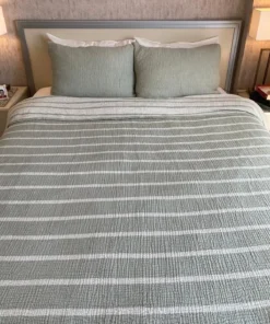 Müslin Çizgili Yatak Örtüsü Çağla Yeşili