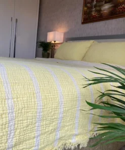 Müslin Çizgili Yatak Örtüsü Sarı